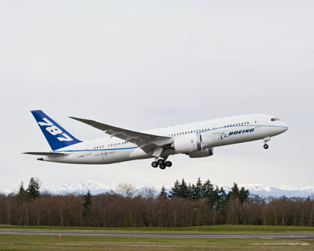 Fourth 787 Joins Boeing Flight-Test Fleet