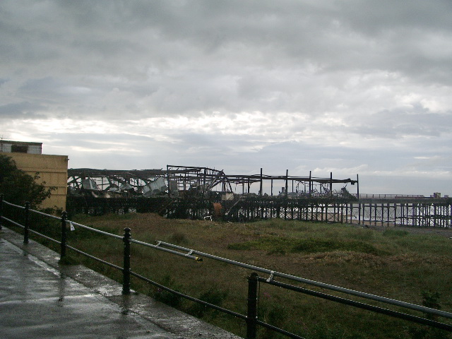 The_demise_of_Fleetwood's_pier_-_geograph.org.uk_-_957374