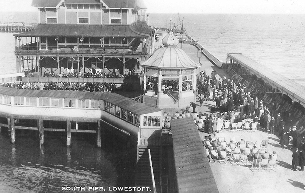 South Pier, Lowestoft, Suffolk, UK